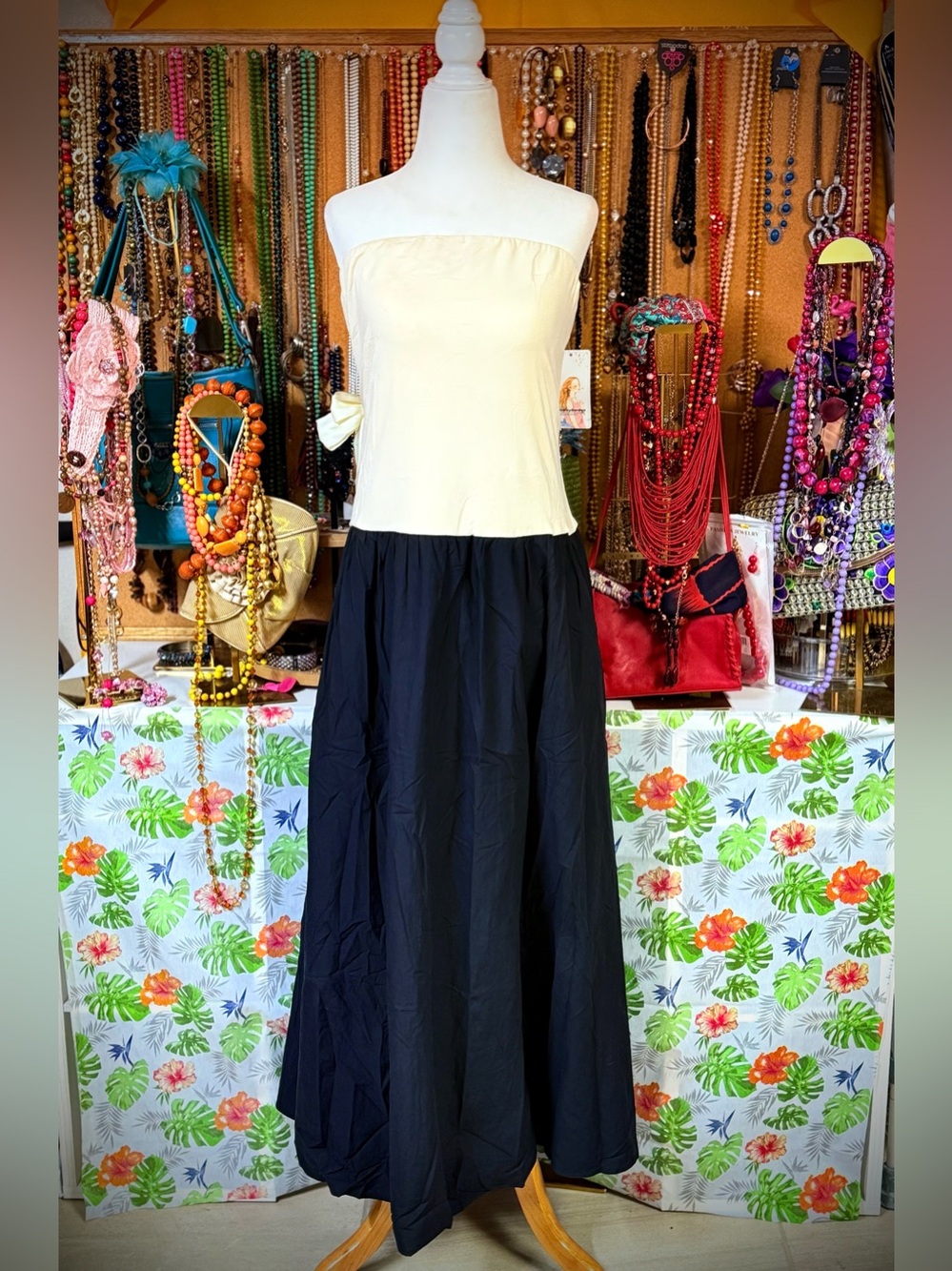 Pretty Garden Spring Tube Top Maxi - NWT - Sz Xxl